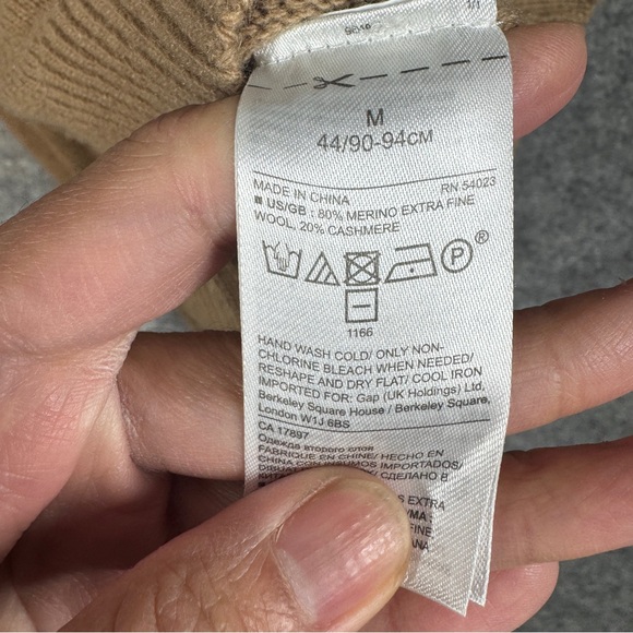 Banana Republic Camel Wool Cashmere Cardigan Size M Button Front Minimalist - Picture 6 of 15